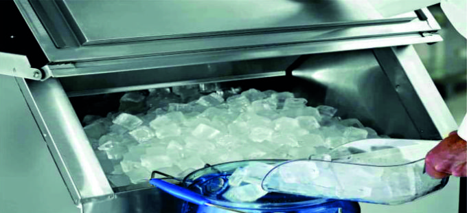 ICE MAKER